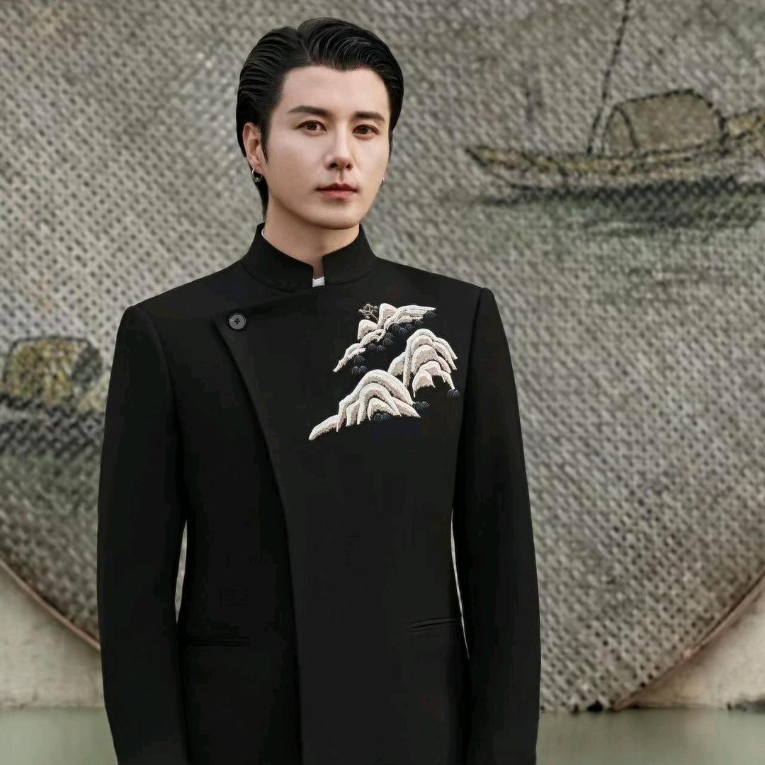 👿昆明精品西服