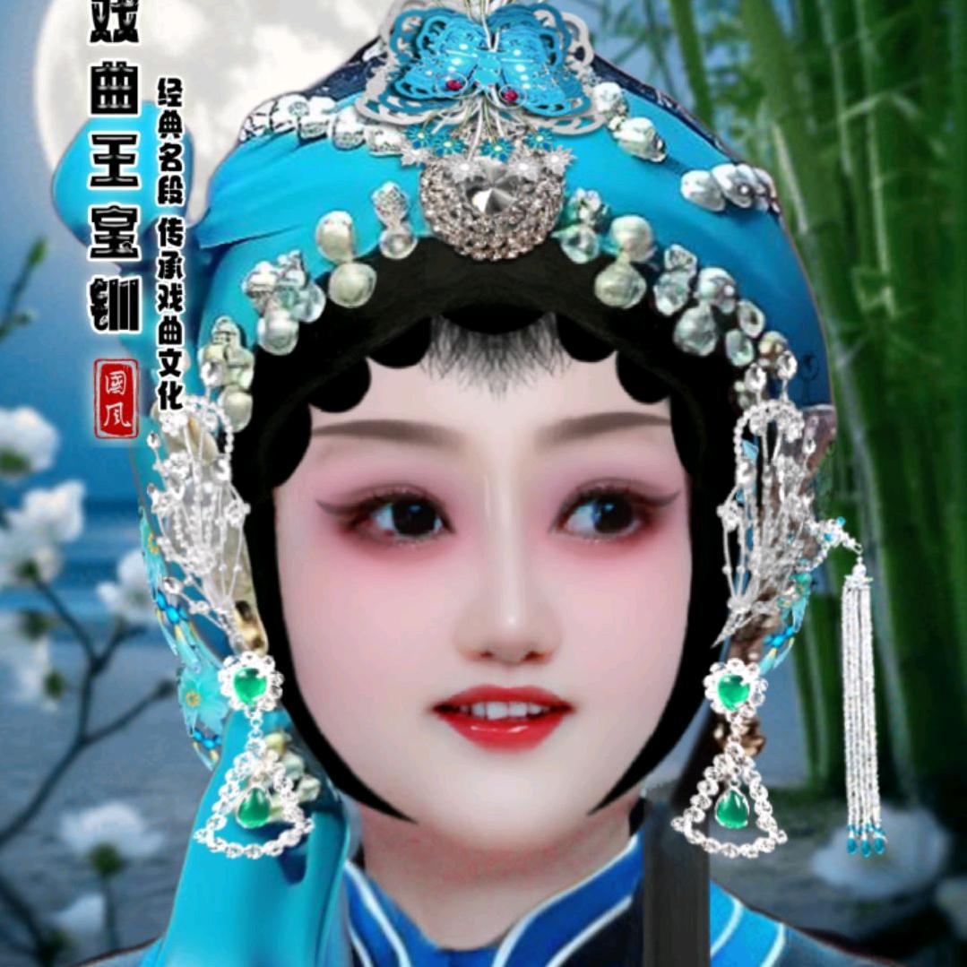 沃尔丰农资商品在厨窗
