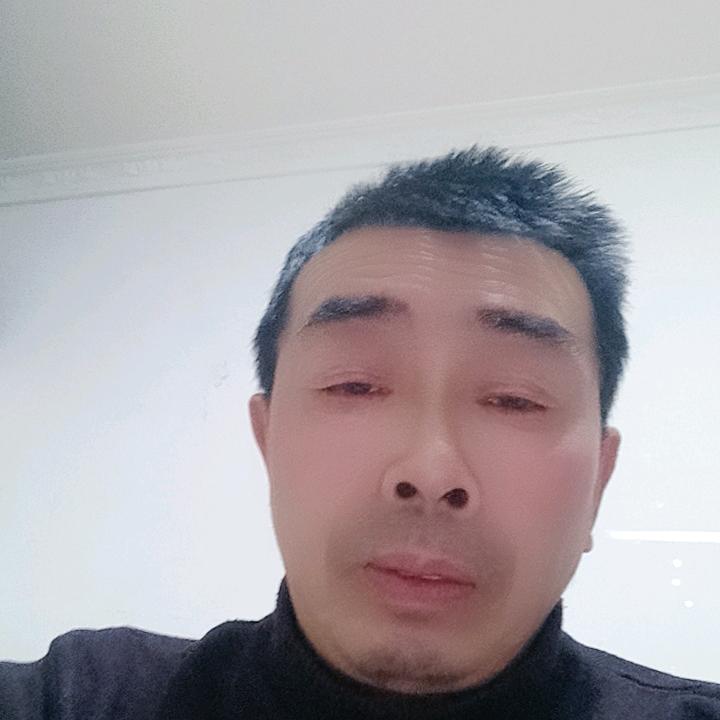坚强周哥