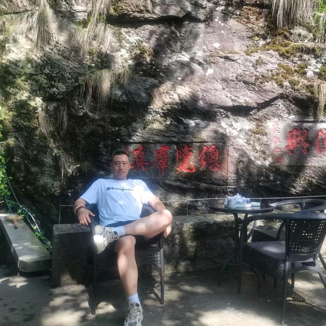 🇨🇳周五岁🇨🇳