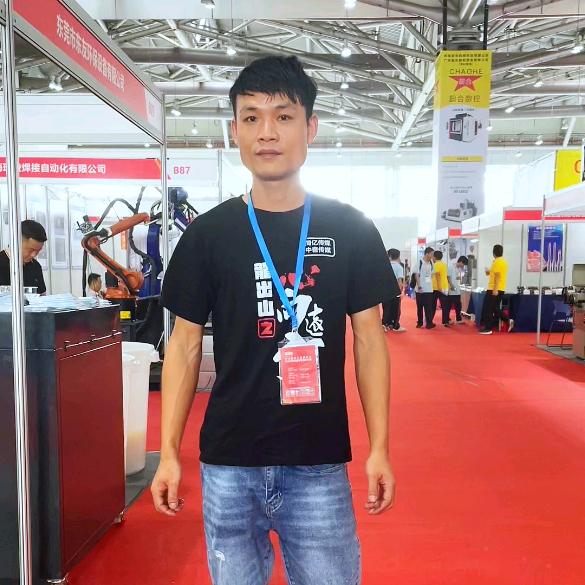 废油精密过滤设备—吴班长