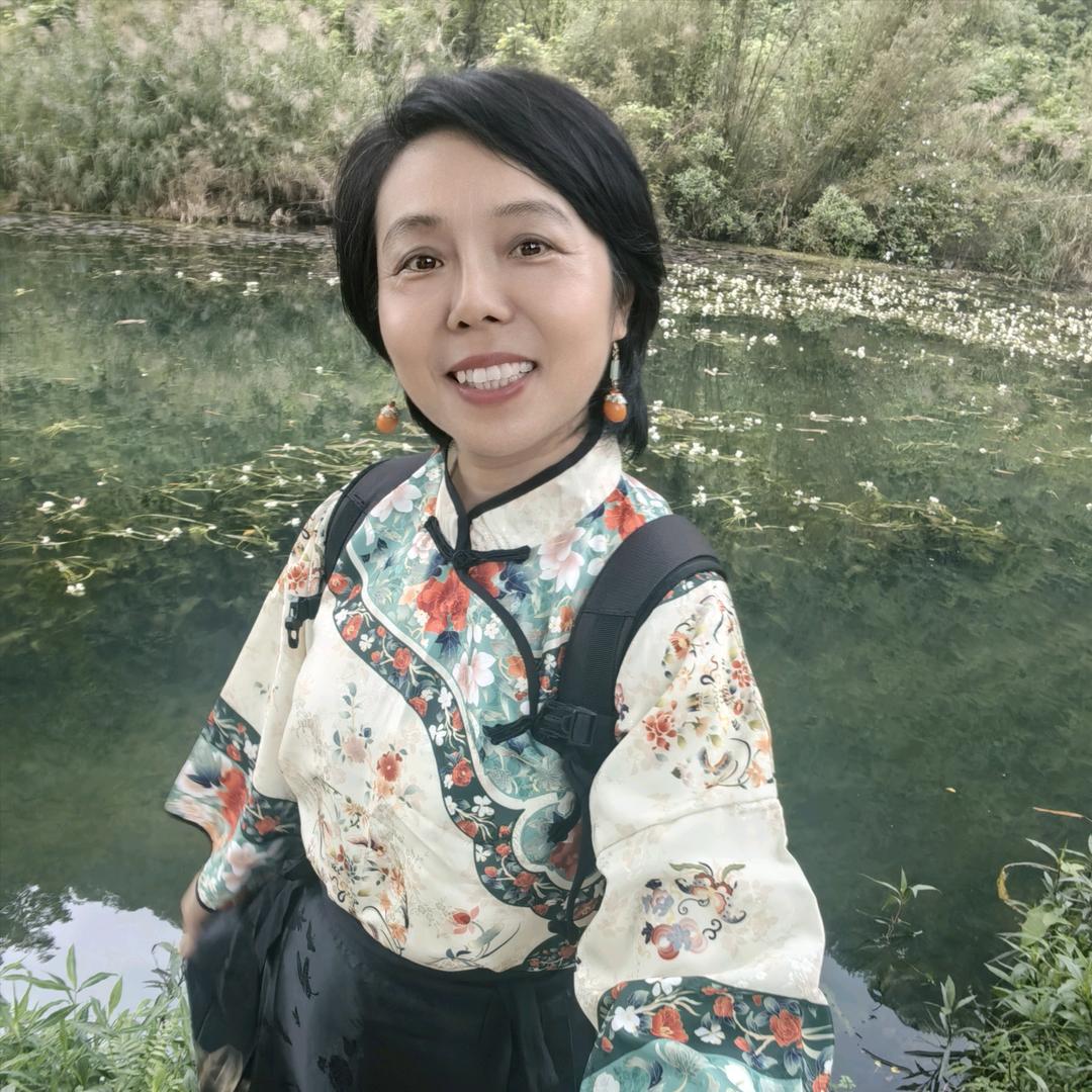 普陀山潮音阁（普陀山吉祥香和福袋）