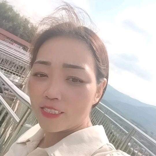 80后滴一个憨阿姨