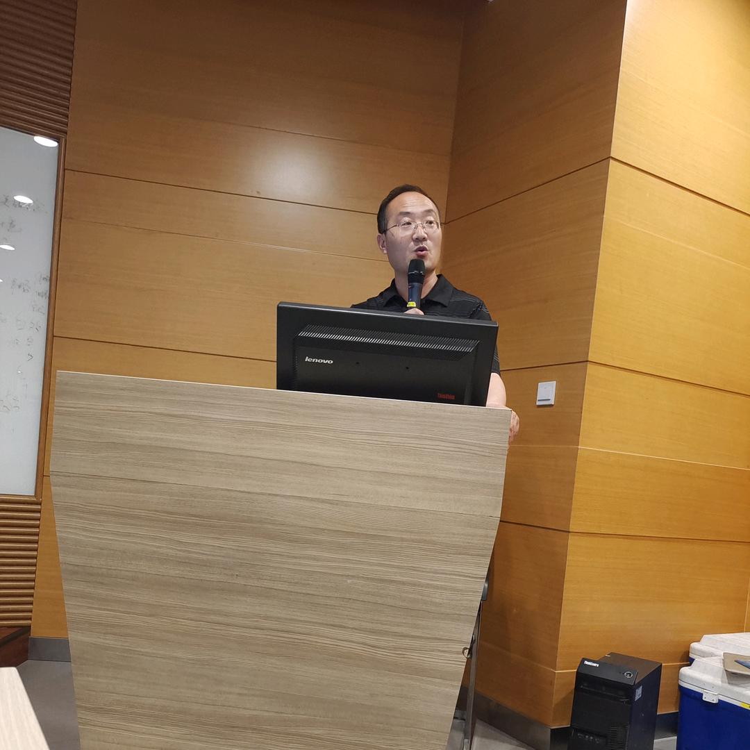 专注职教的小哥哥