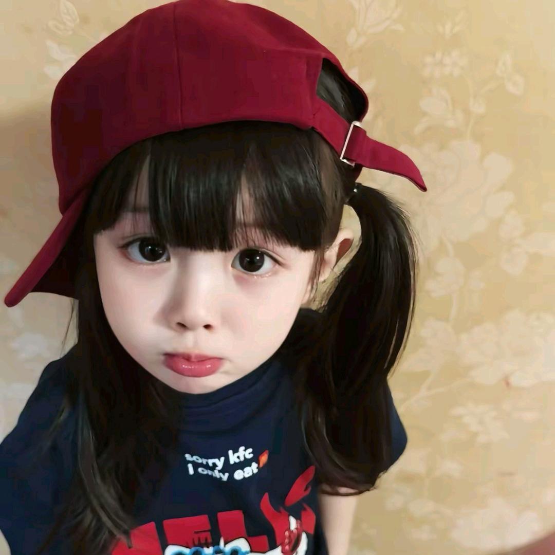 伍凌儿.