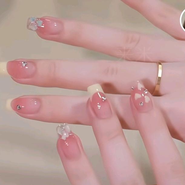 🚬💨笑敬🍻过往🥀🍻