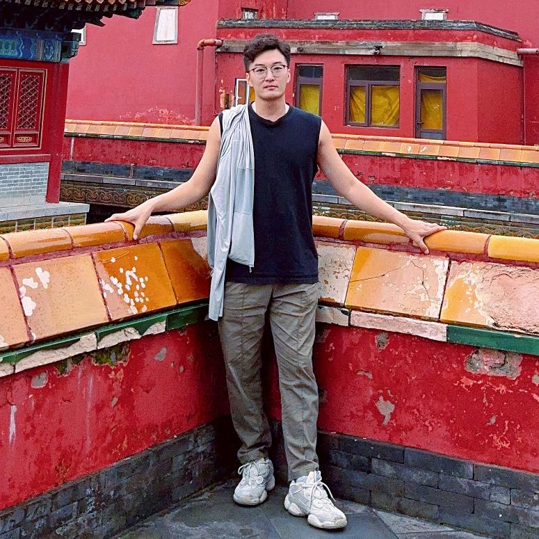 伟伟鉴定的小店