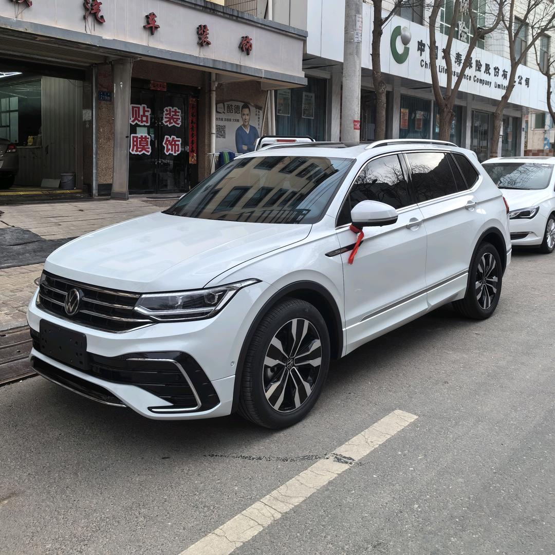 靓车族汽车装饰