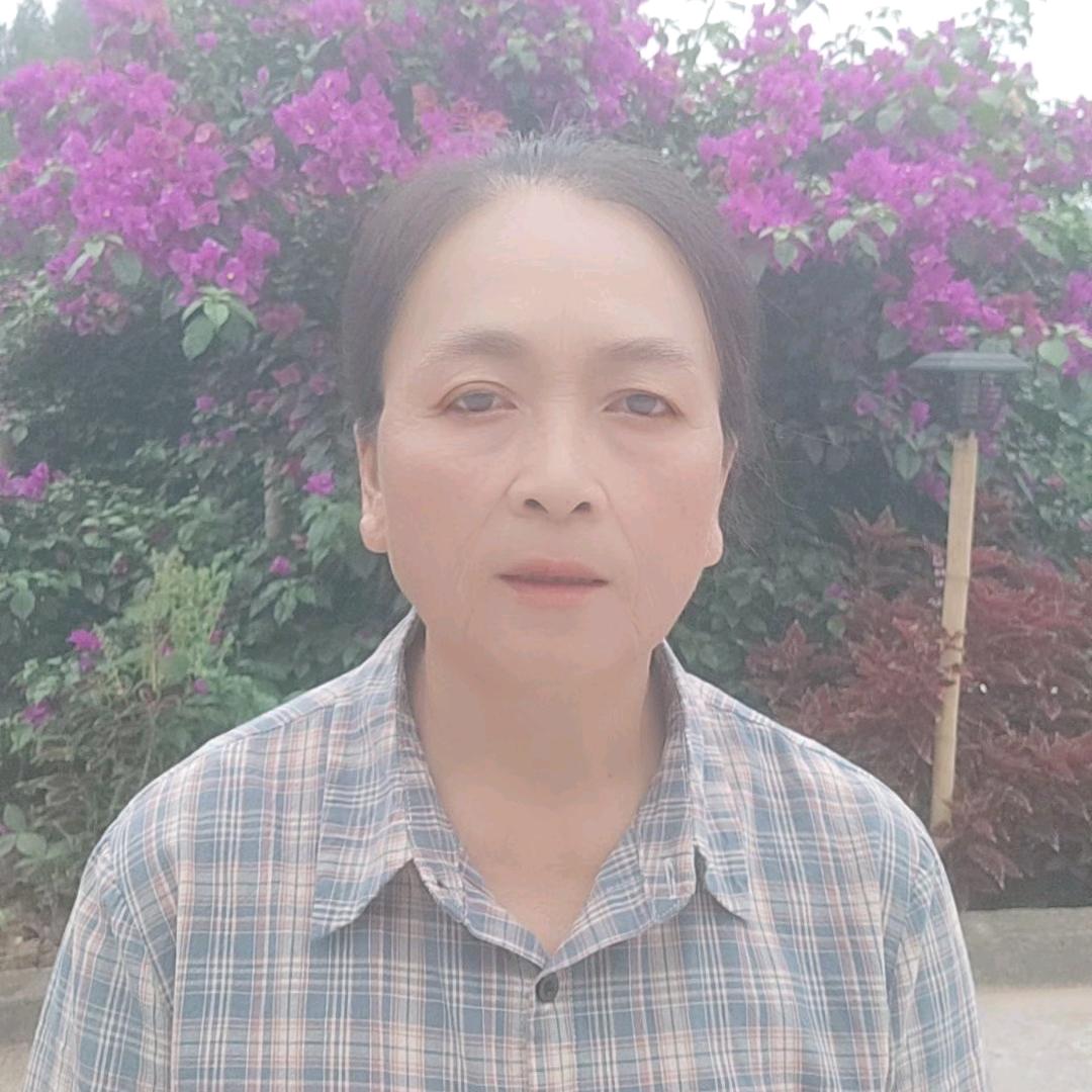 吕建华。