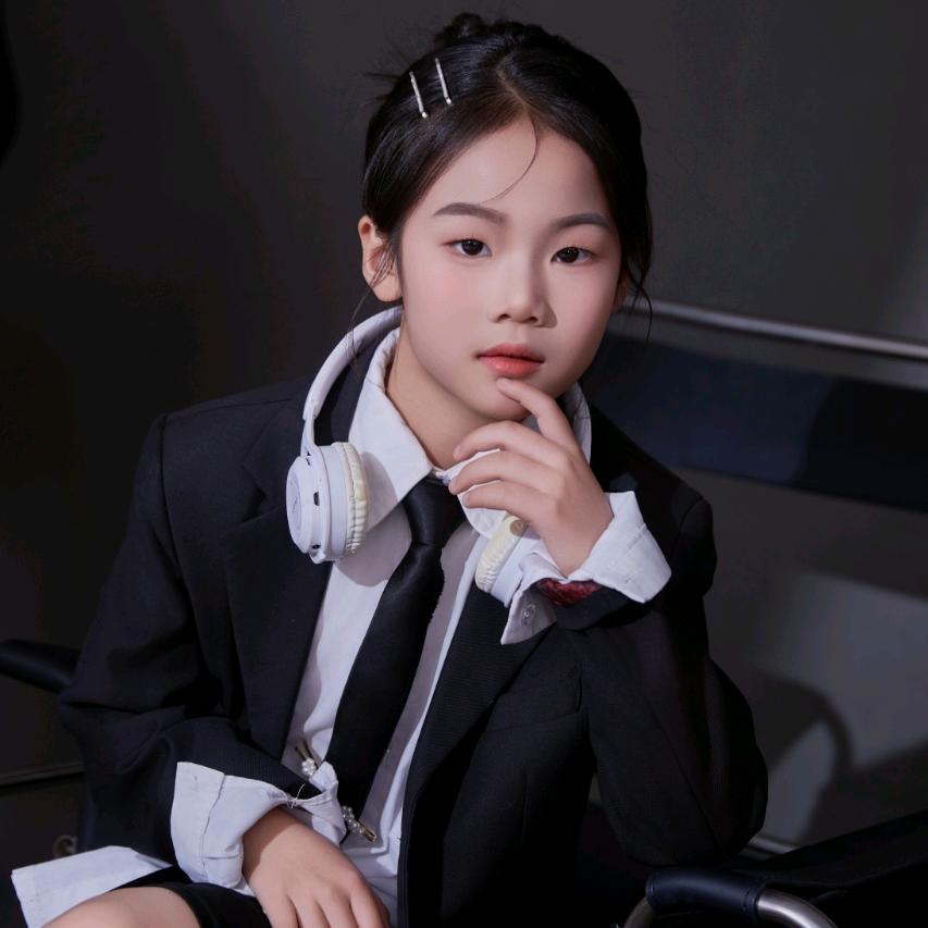 佳佳