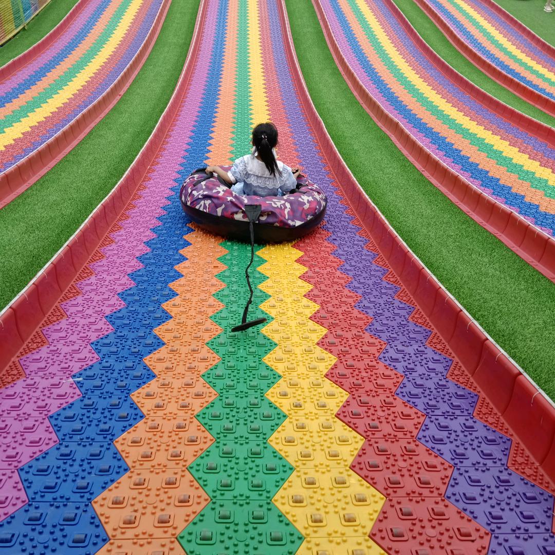 猜一猜《学养猪妹每天下午1.40开播》