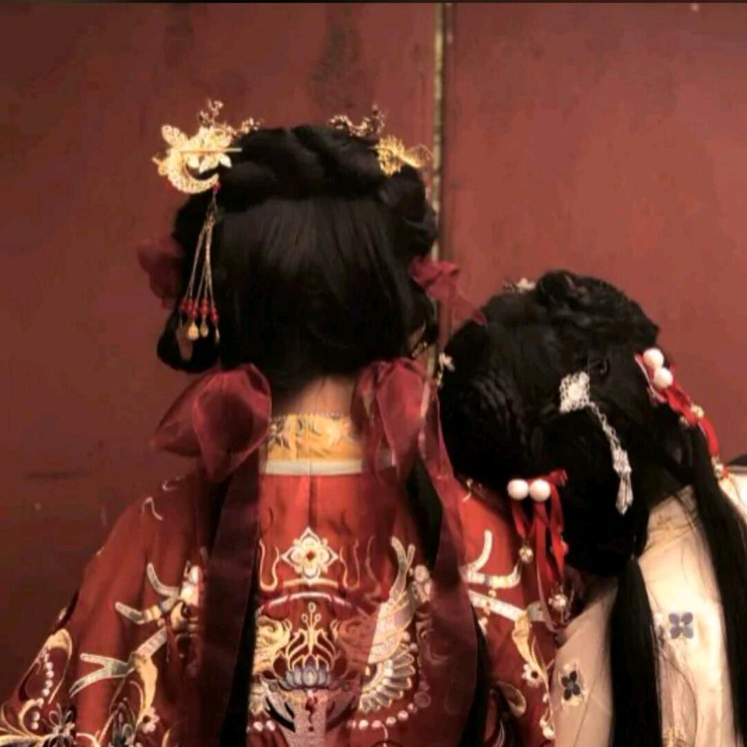 楠  怵