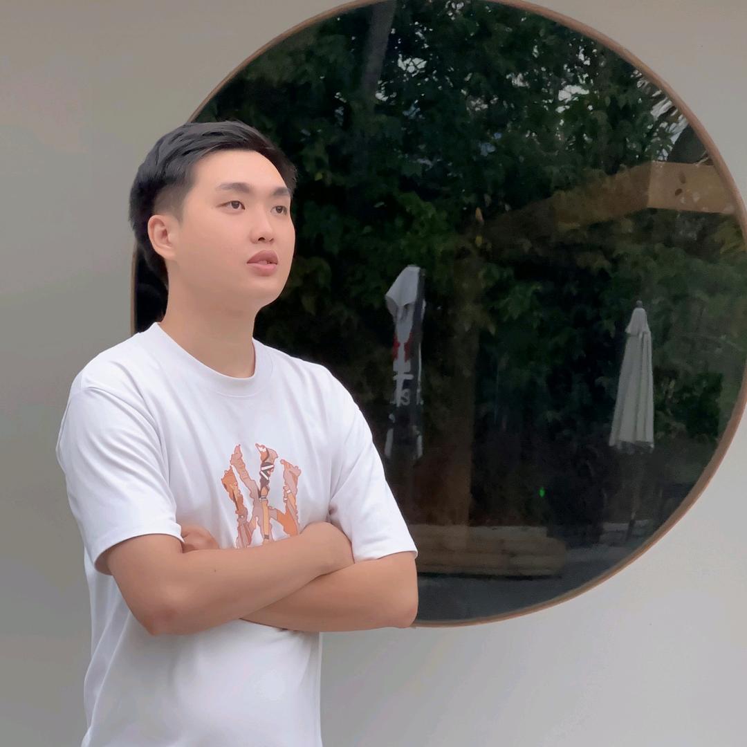 L..
