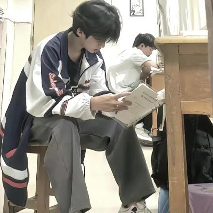 一杯浊酒敬曾经