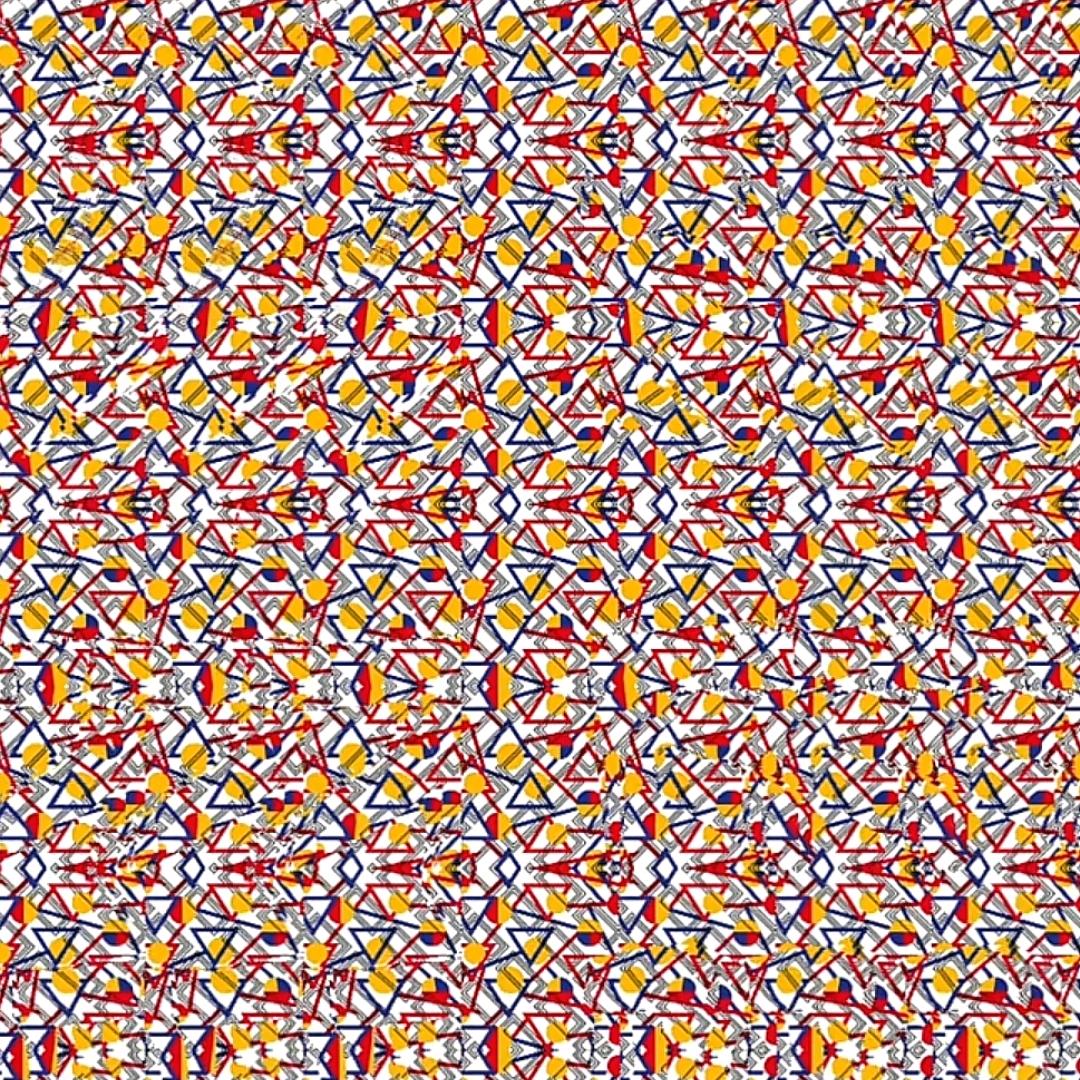 823