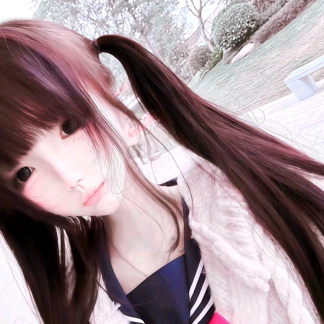 7班一个女孩超级可爱