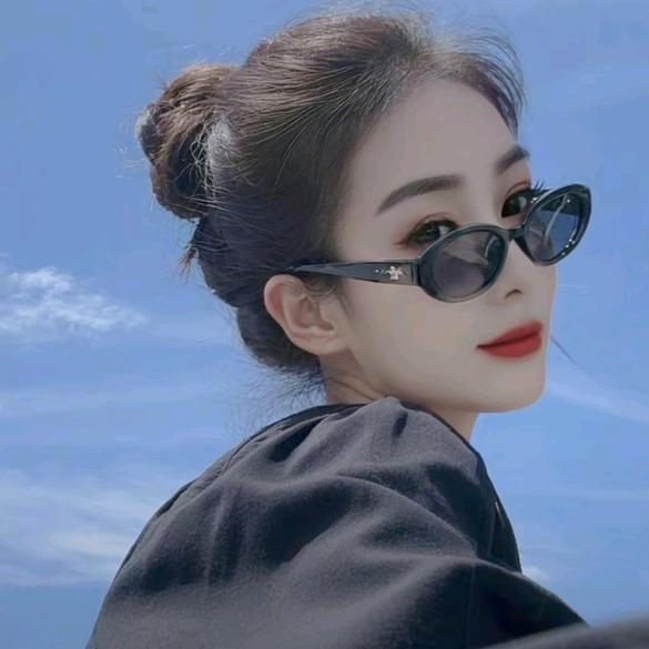 🥀碎女子🥀