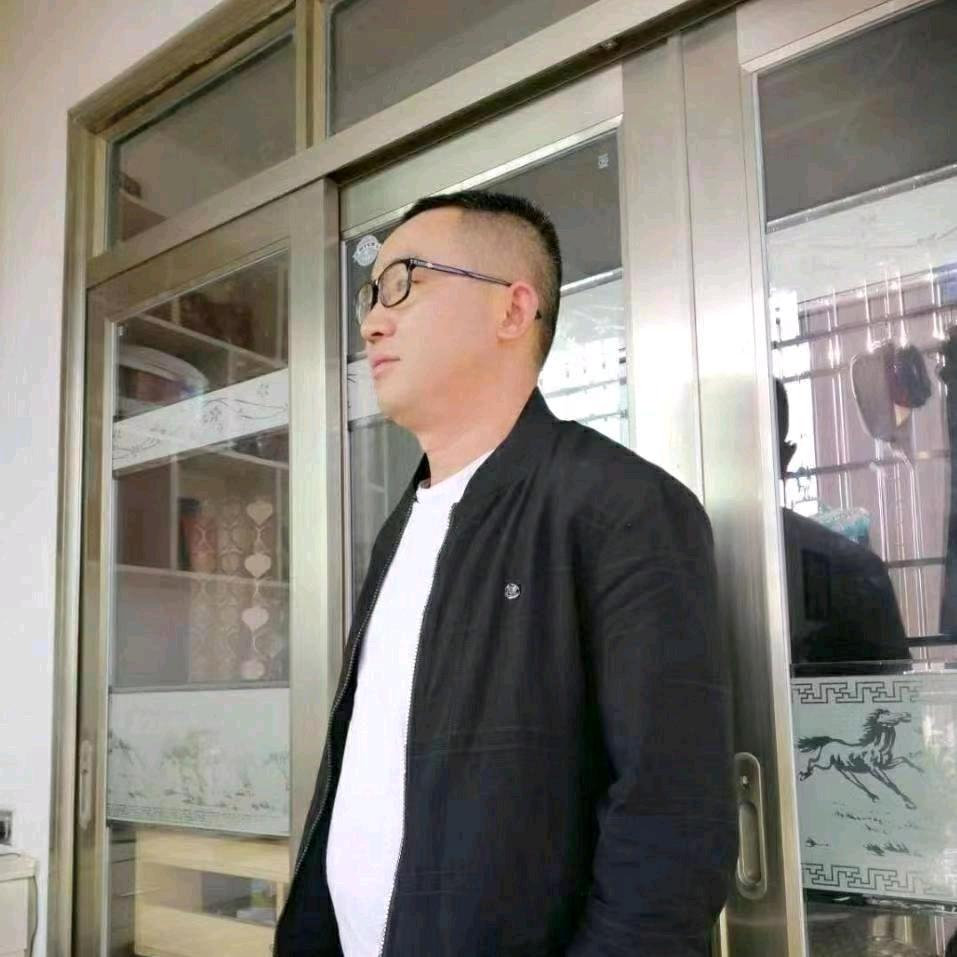 不努力！拿什么谈明天！！！