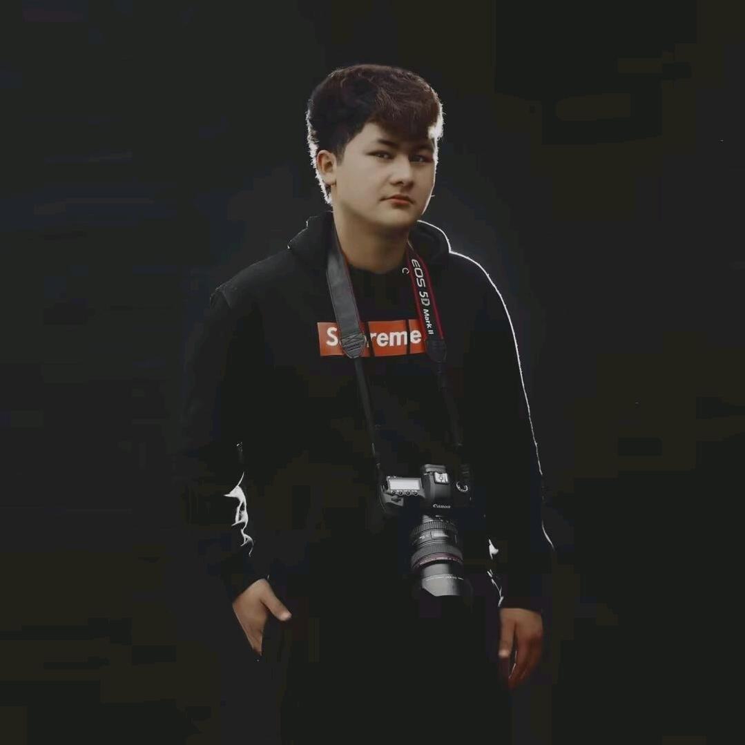 莎车县雷克美容婚纱摄影店