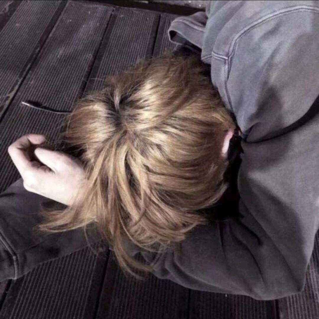 玮.