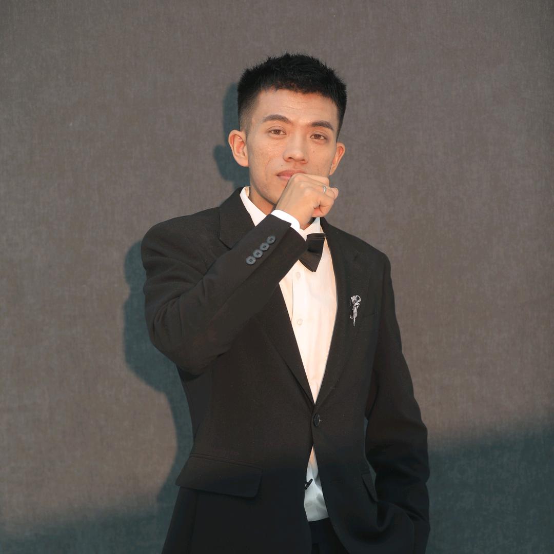 L、V哇塞