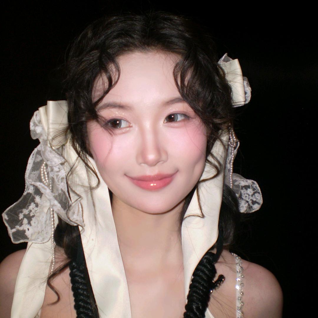 青沐化妆师慧颖