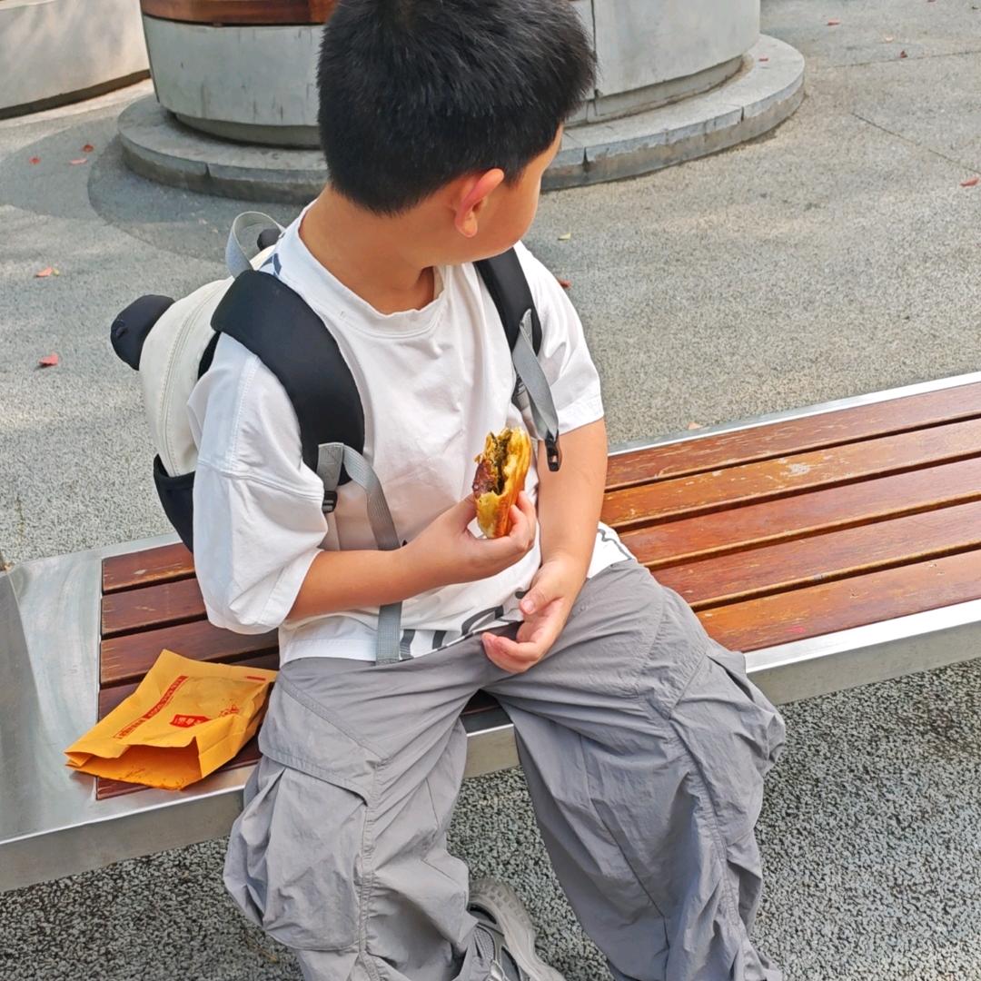 柒格    （代裁）
