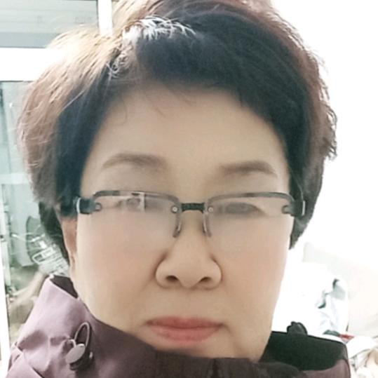 我是宝贝们的姥姥，😄