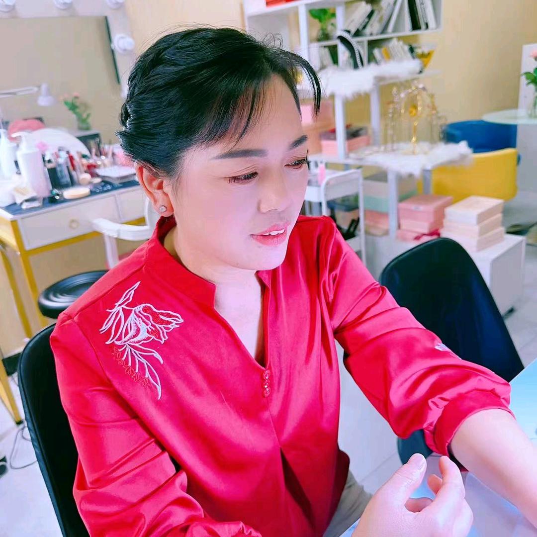 用户4397305773704快乐的云
