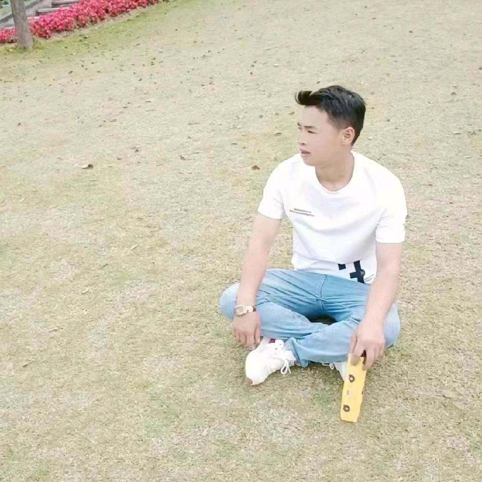 এ᭄谁与我争锋ꦿృ༊: