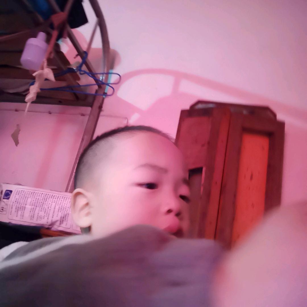 专业拆除废旧门窗，砸墙，垃圾清理