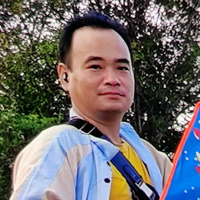 周某某