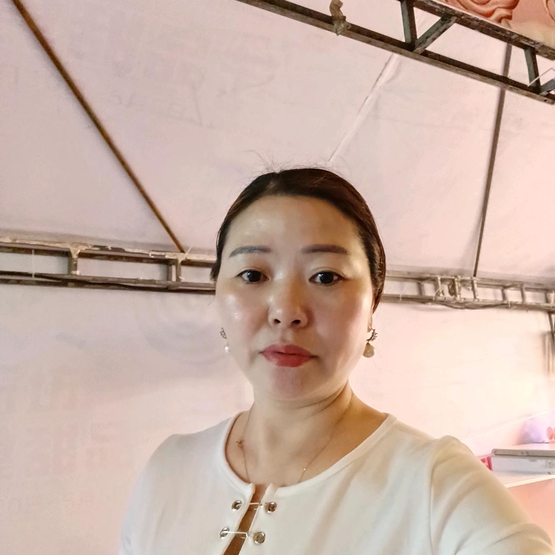 阿秀姐《开播号在主页晚上9点20分》