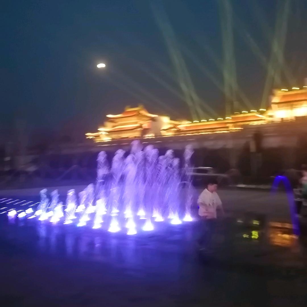 云端听雨戏风雷／3d剖析室