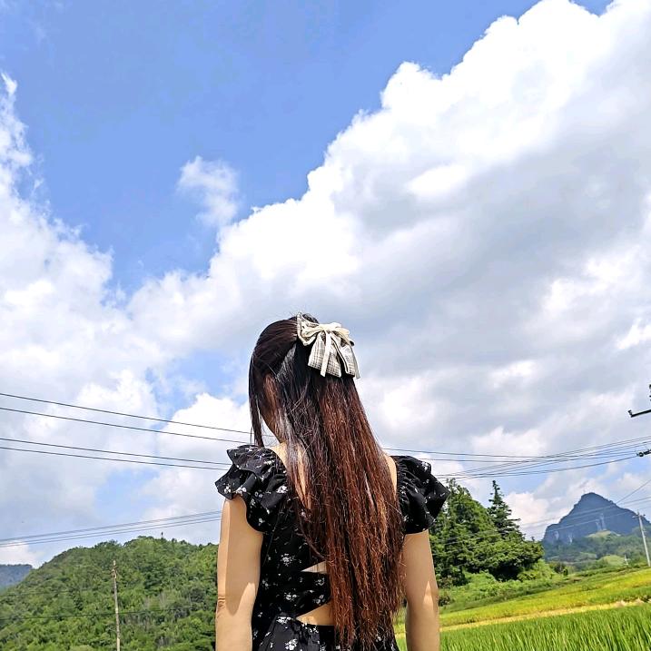 @ღ᭄夏依沫💫