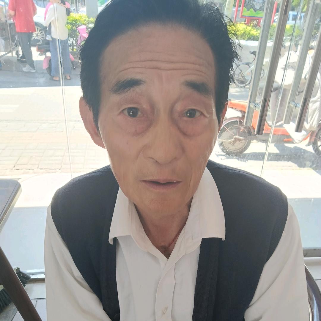 龚飞鸿老艺人大古书安微亳州人