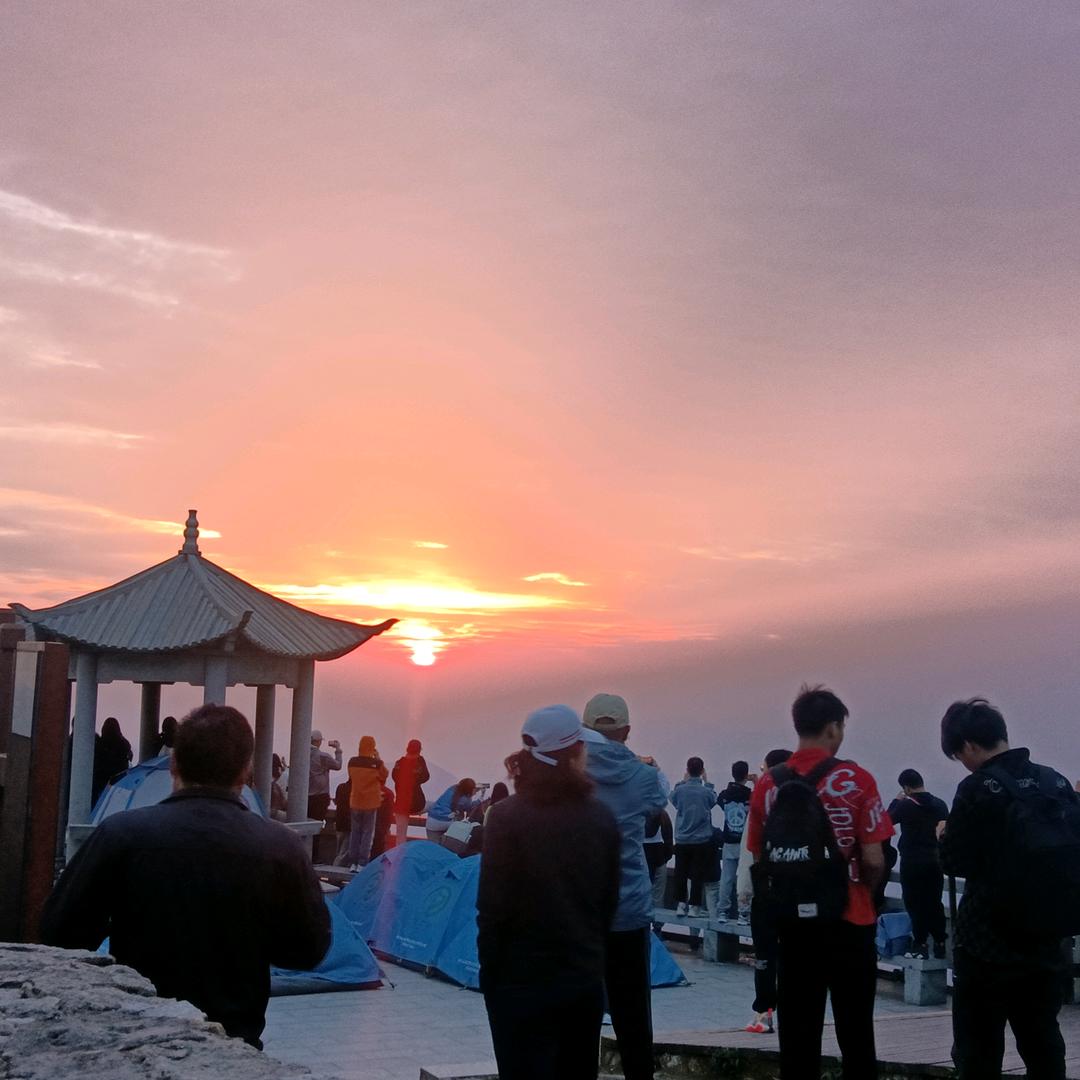 武功山顺达客栈