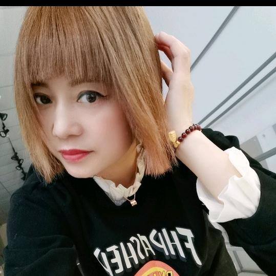 华美英