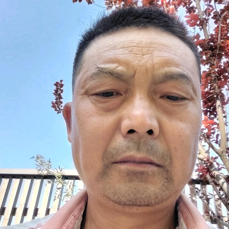 岁月不绕人老周