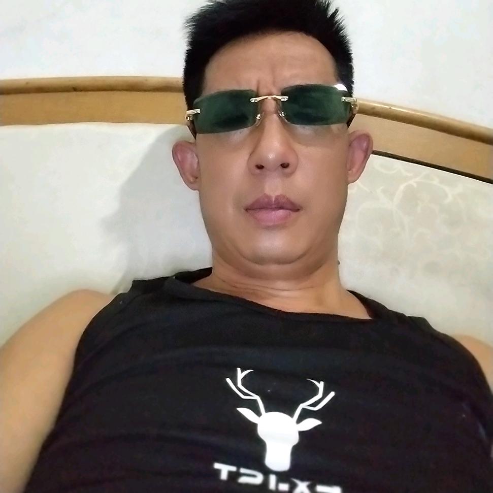 人生相识是缘。