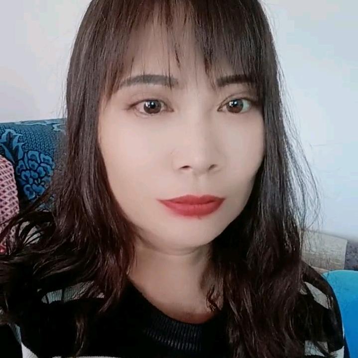 李芳