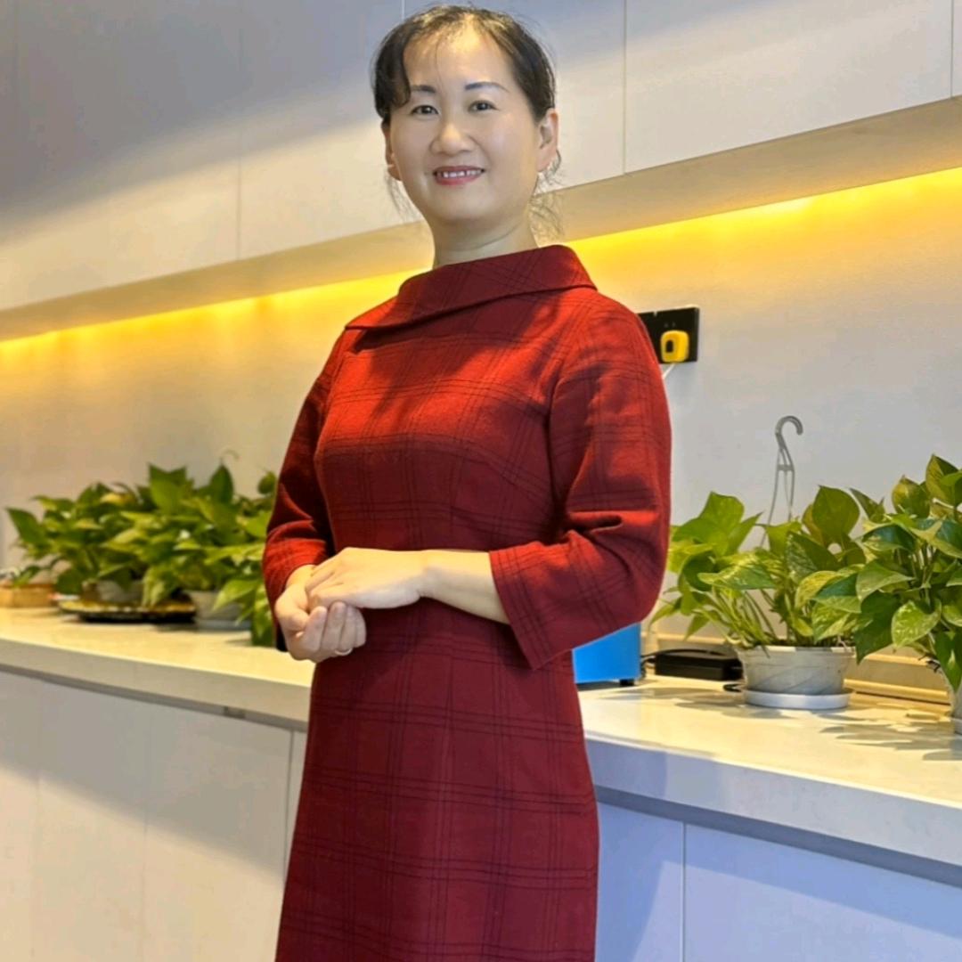 衣依女装时尚坊