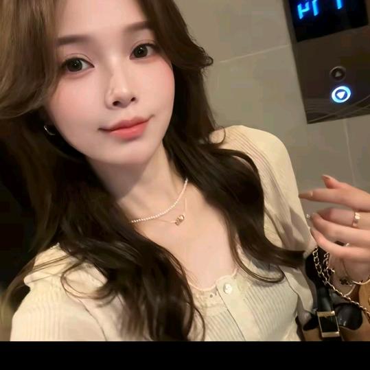 萱萱辰精品服饰(每日穿搭)