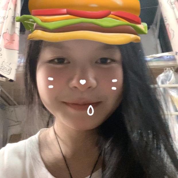 女主