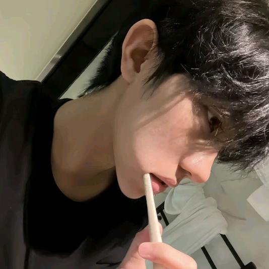 杨霄晗