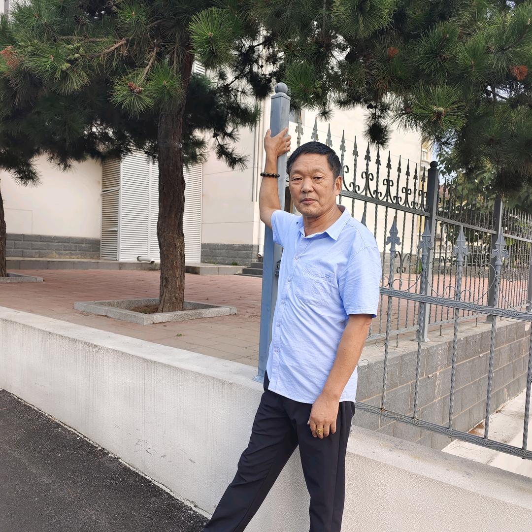 秋华哥