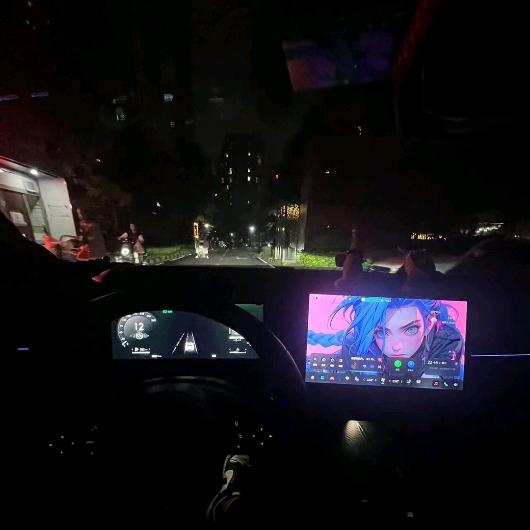 咻咻^