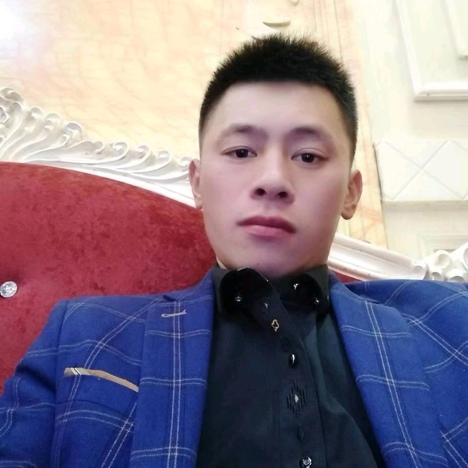 小左钓鱼