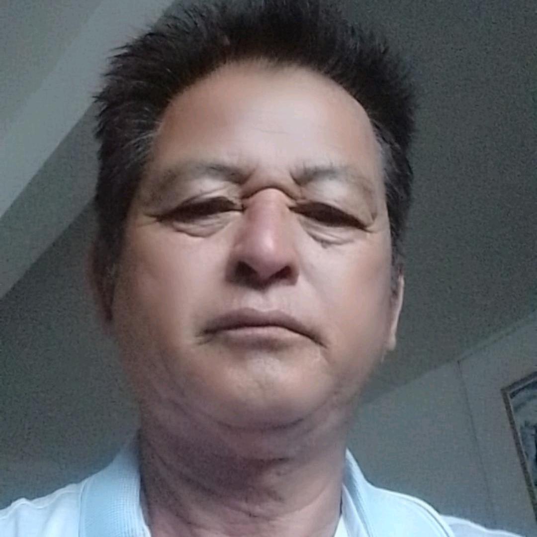 洛小忆