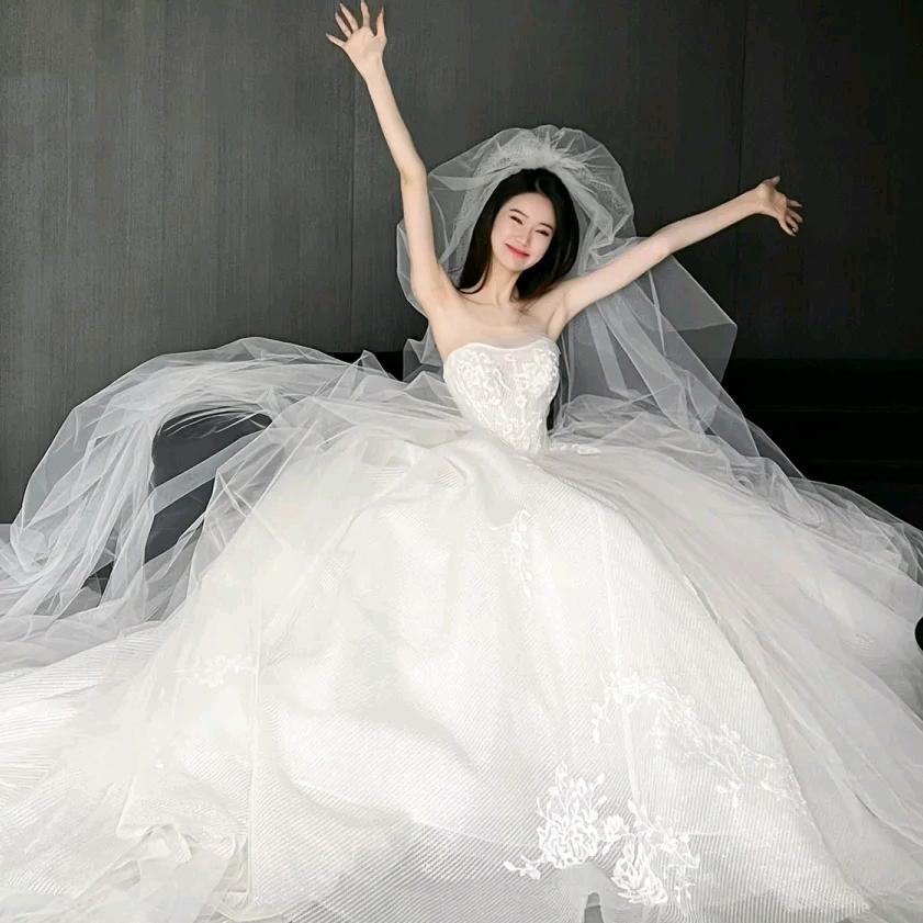 溧水慕白婚纱-曼曼